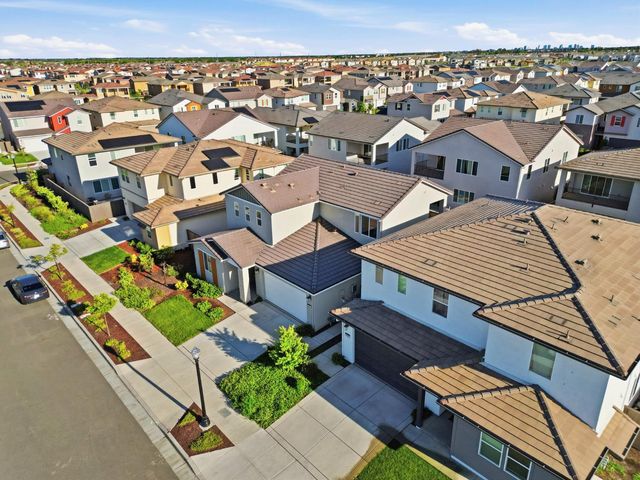 3854 Watermist Way, Sacramento, CA 95835