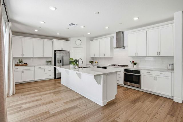 3854 Watermist Way, Sacramento, CA 95835