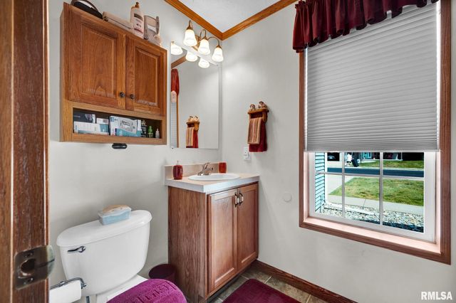 103 S COLUMBUS Street, North Pekin, IL 61554