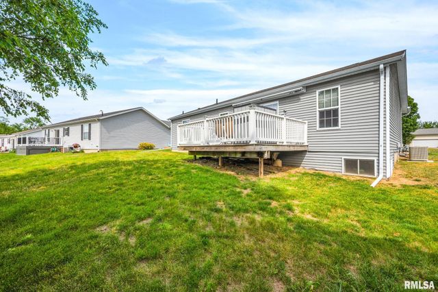 103 S COLUMBUS Street, North Pekin, IL 61554