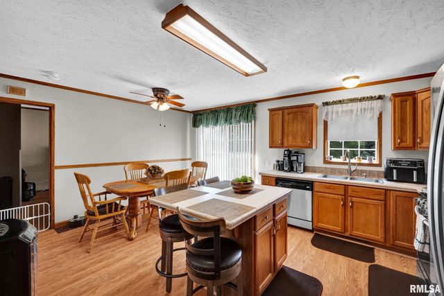 103 S COLUMBUS Street, North Pekin, IL 61554