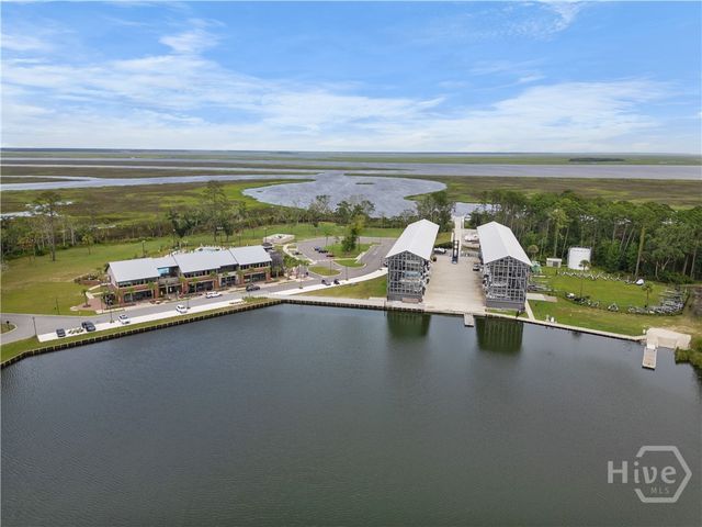 85 Calhoun Lane, Richmond Hill, GA 31324