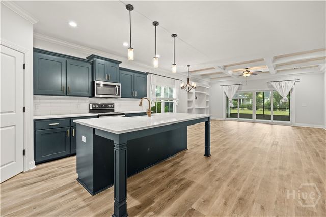 85 Calhoun Lane, Richmond Hill, GA 31324