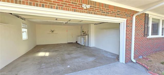 2444 Everglades RD, Norfolk, VA 23518