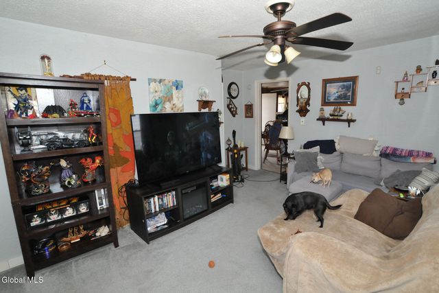 4 Fruit Street, Gloversville, NY 12078