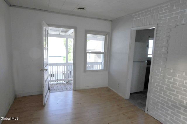 4 Fruit Street, Gloversville, NY 12078