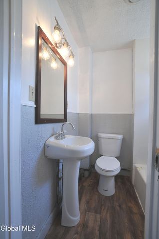 4 Fruit Street, Gloversville, NY 12078