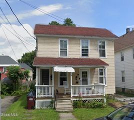4 Fruit Street, Gloversville, NY 12078