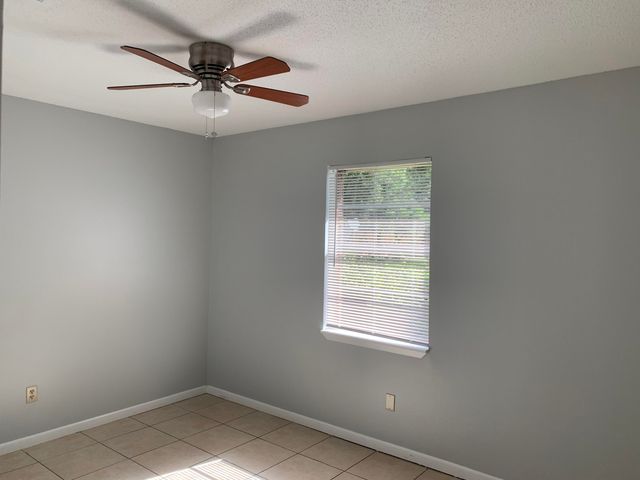 935 Tanager Road C, Fort Walton Beach, FL 32547