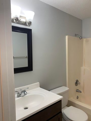 935 Tanager Road C, Fort Walton Beach, FL 32547