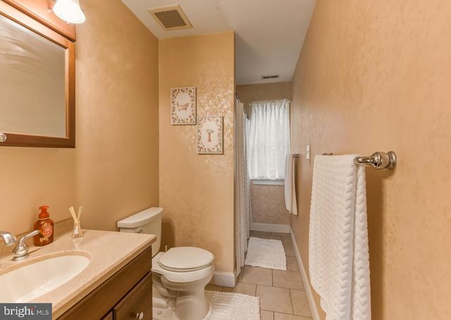 1036 HERBERT BLVD, Williamstown, NJ 08094