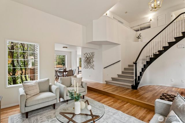 6005 158th Place NE, Redmond, WA 98052