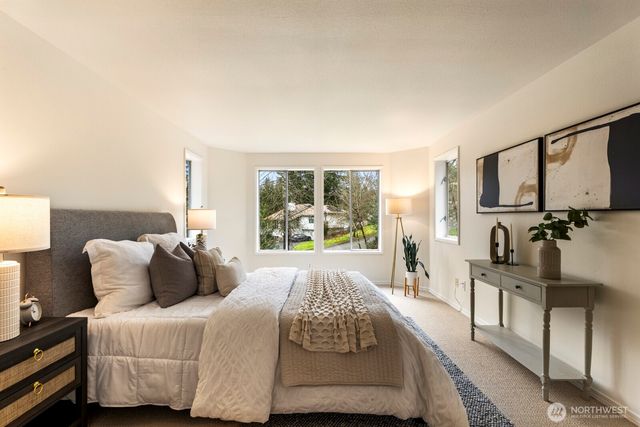 6005 158th Place NE, Redmond, WA 98052