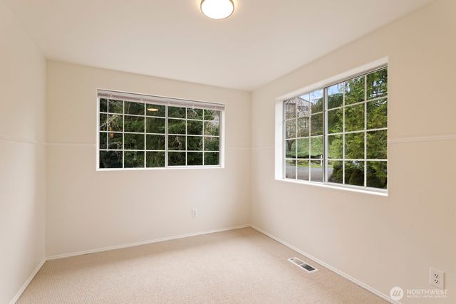 6005 158th Place NE, Redmond, WA 98052