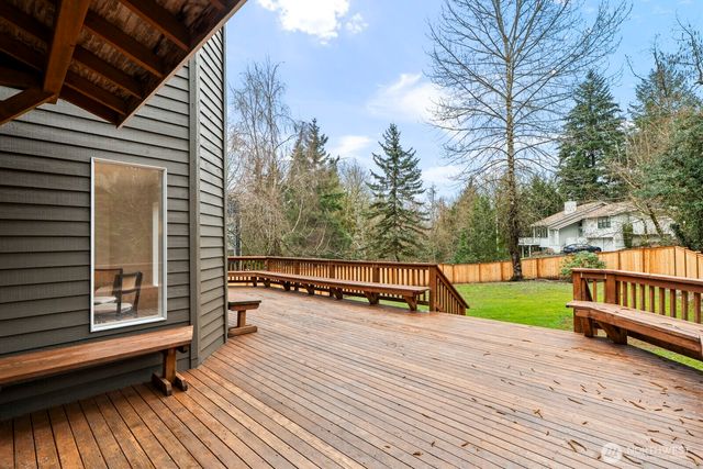 6005 158th Place NE, Redmond, WA 98052