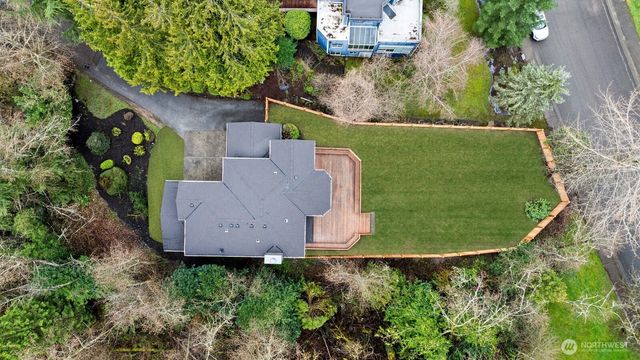 6005 158th Place NE, Redmond, WA 98052