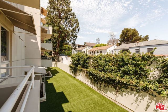 11099 Ophir Drive 202, Los Angeles, CA 90024