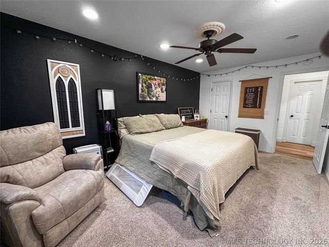 6953 E 61st Place, Tulsa, OK 74133