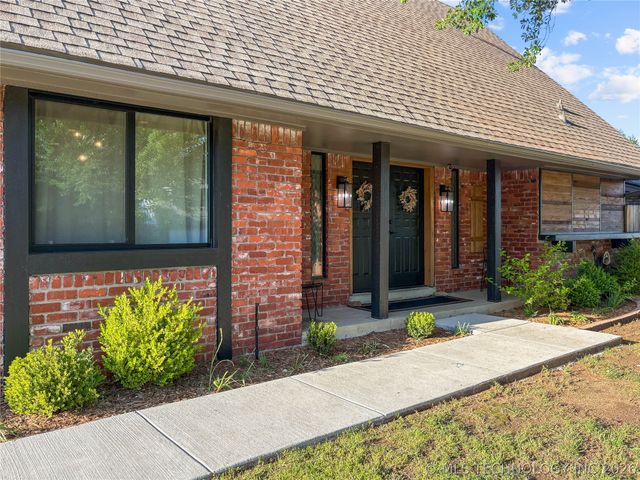 6953 E 61st Place, Tulsa, OK 74133