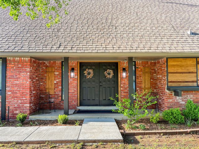 6953 E 61st Place, Tulsa, OK 74133
