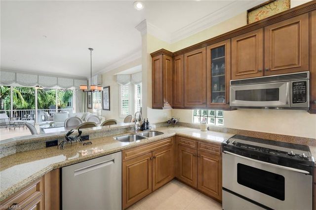 775 BENTWATER CIR 204, Naples, FL 34108