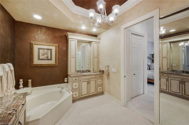 775 BENTWATER CIR 204, Naples, FL 34108