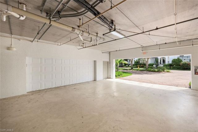 775 BENTWATER CIR 204, Naples, FL 34108