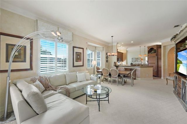 775 BENTWATER CIR 204, Naples, FL 34108