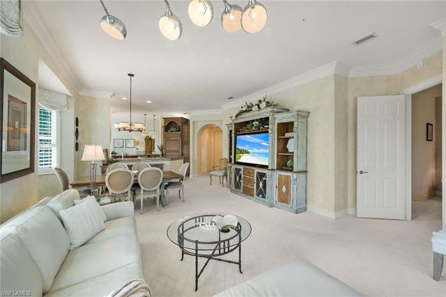 775 BENTWATER CIR 204, Naples, FL 34108