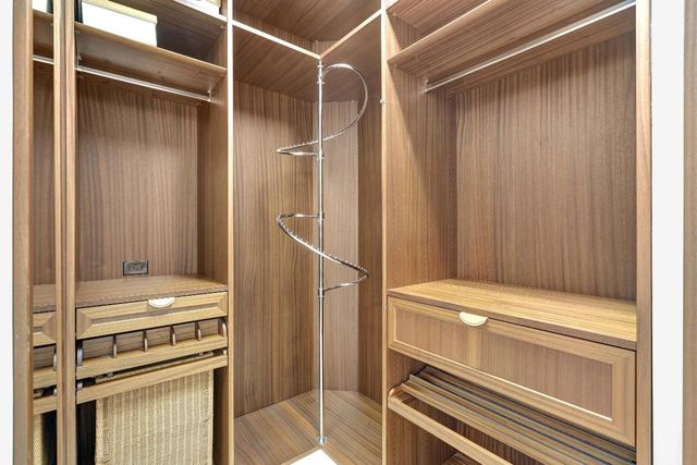 753 Harbour Isle Place, North Palm Beach, FL 33410