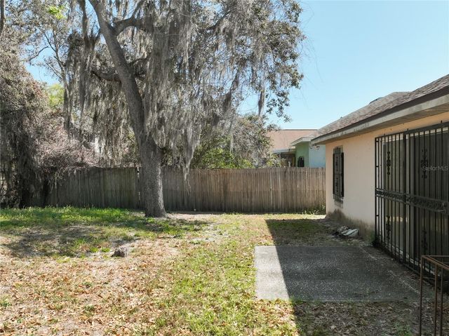 5065 FOXCROFT COURT, Orlando, FL 32808