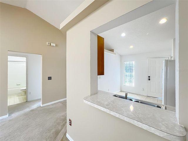 5065 FOXCROFT COURT, Orlando, FL 32808