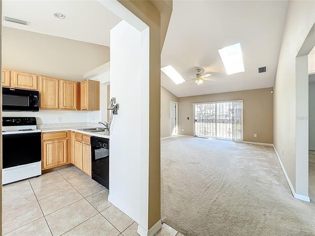 5065 FOXCROFT COURT, Orlando, FL 32808