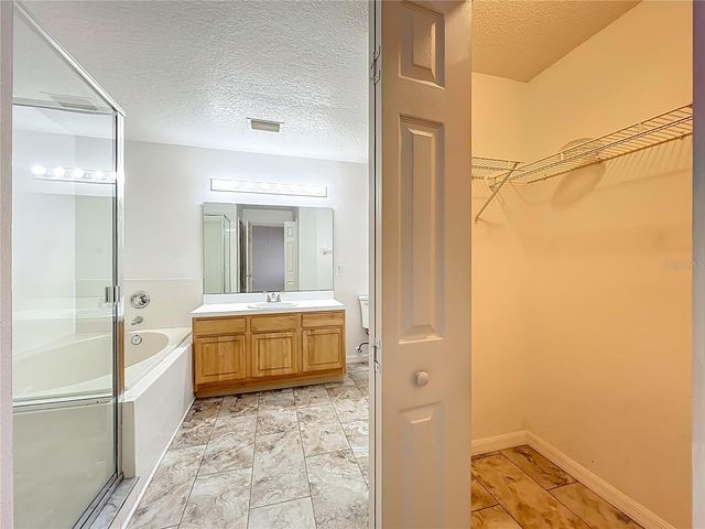 5065 FOXCROFT COURT, Orlando, FL 32808