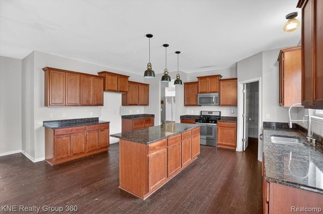 1197 Secretariat Way, Howell, MI 48843