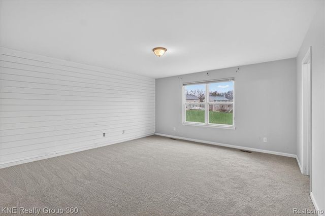 1197 Secretariat Way, Howell, MI 48843