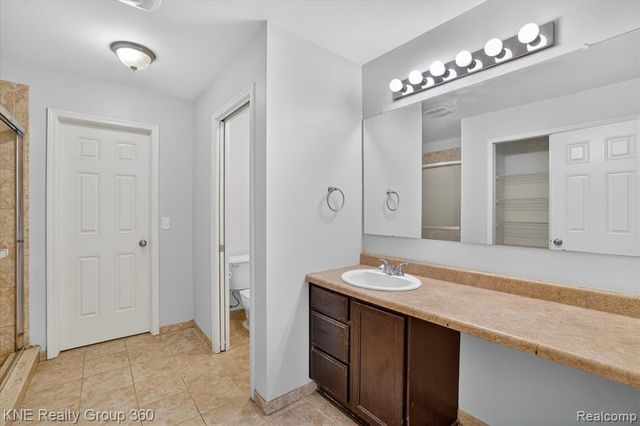 1197 Secretariat Way, Howell, MI 48843
