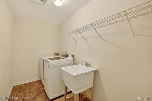 1197 Secretariat Way, Howell, MI 48843
