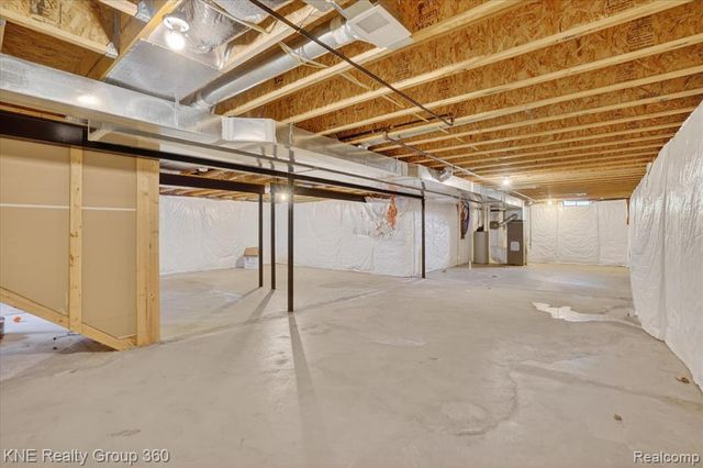 1197 Secretariat Way, Howell, MI 48843