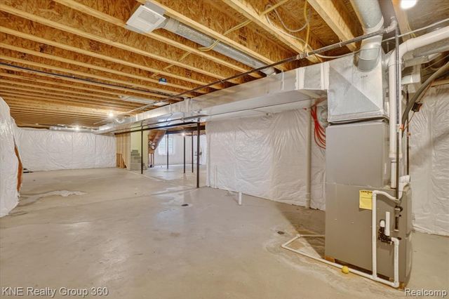 1197 Secretariat Way, Howell, MI 48843