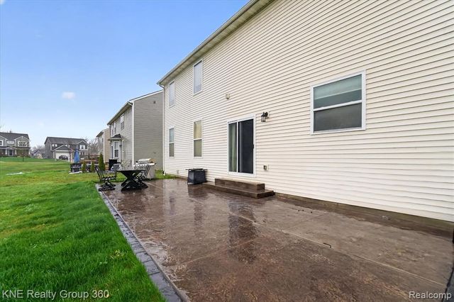 1197 Secretariat Way, Howell, MI 48843