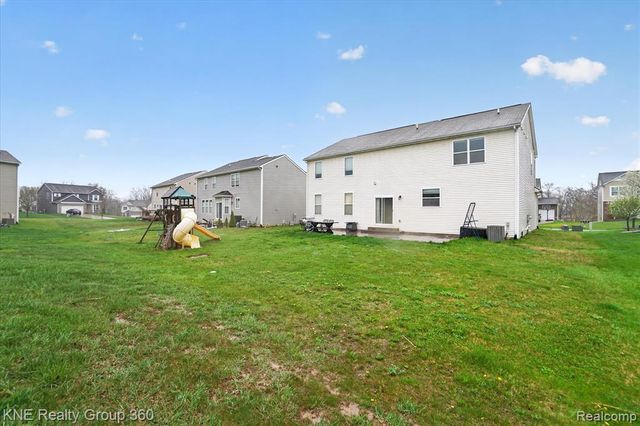 1197 Secretariat Way, Howell, MI 48843