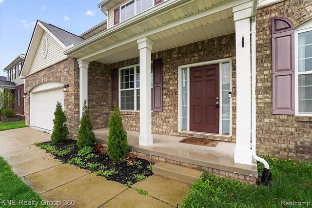 1197 Secretariat Way, Howell, MI 48843