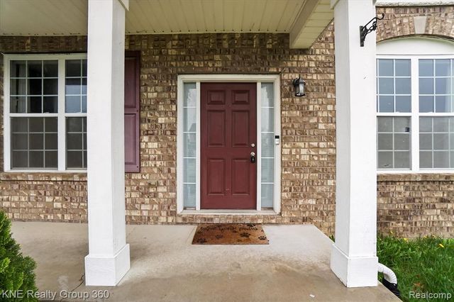 1197 Secretariat Way, Howell, MI 48843