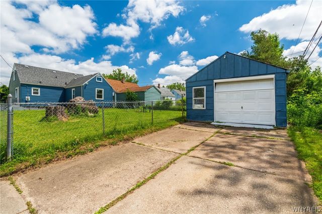 226 Parkhurst Boulevard, Tonawanda, NY 14223