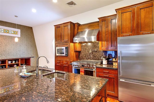 159 Sutton Street, Providence, RI 02903