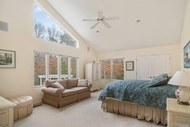 14 Indian Pipe Drive, Quogue, NY 11959