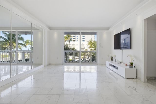 401 Ocean Dr 319, Miami Beach, FL 33139