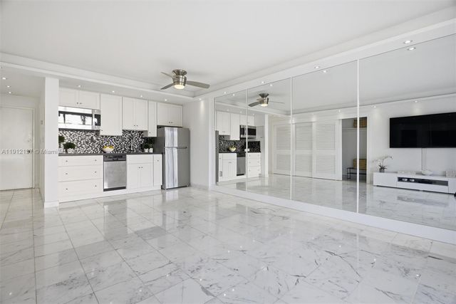 401 Ocean Dr 319, Miami Beach, FL 33139