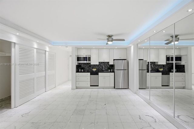 401 Ocean Dr 319, Miami Beach, FL 33139